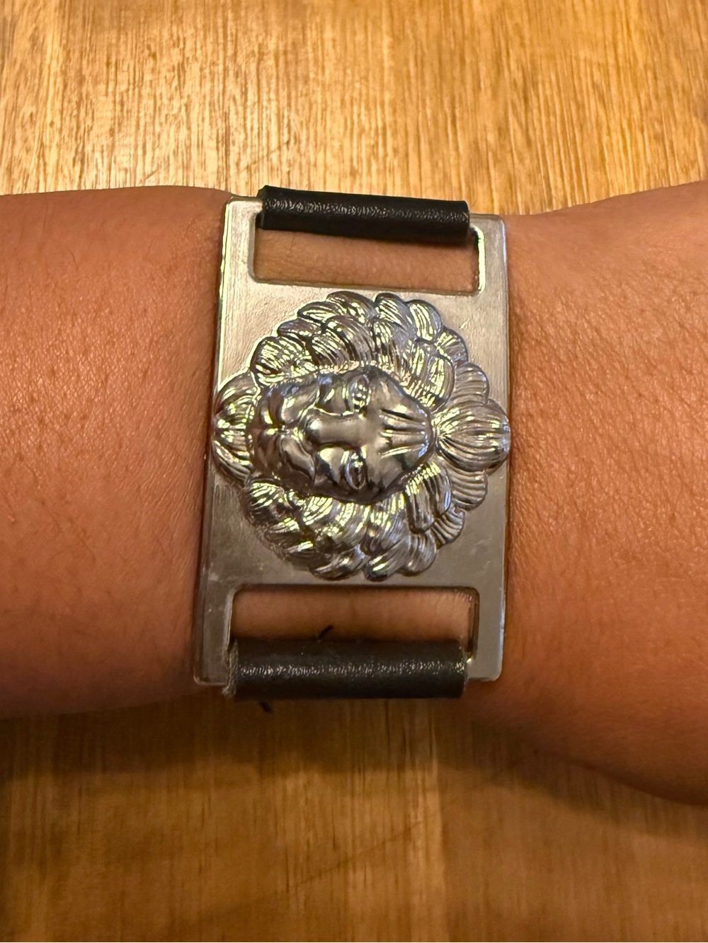 Source Unknown Silver Lion Face Bracelet